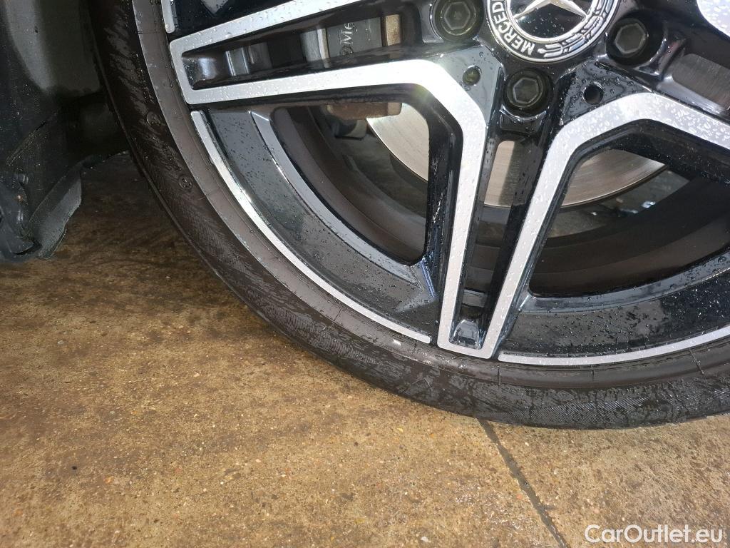  Mercedes  A-Klasse MERCEDES-BENZ Classe A Compact / 2018 / 5P / Berline A 180 d AMG Line 8G-DCT #86