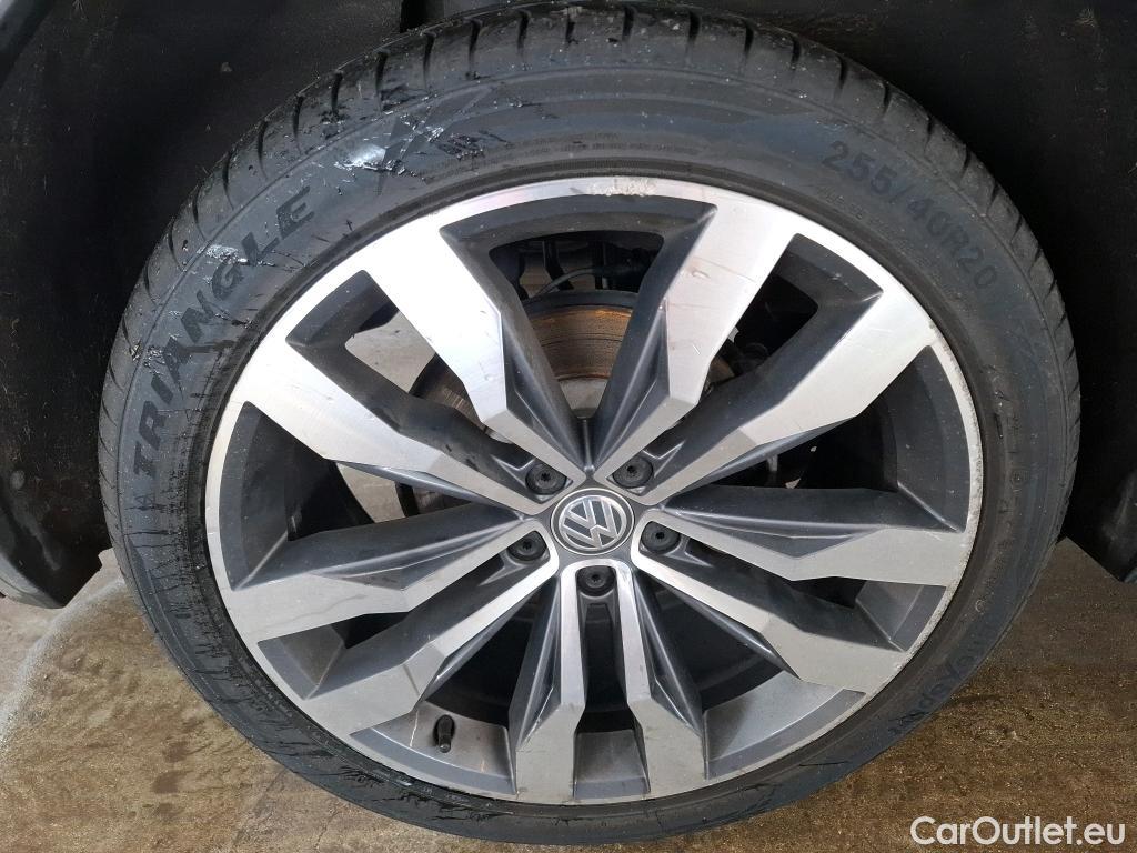  Volkswagen  Tiguan VOLKSWAGEN  Allspace / 2017 / 5P / SUV 2.0 TDI 150 DSG7 Carat Exclusive #28