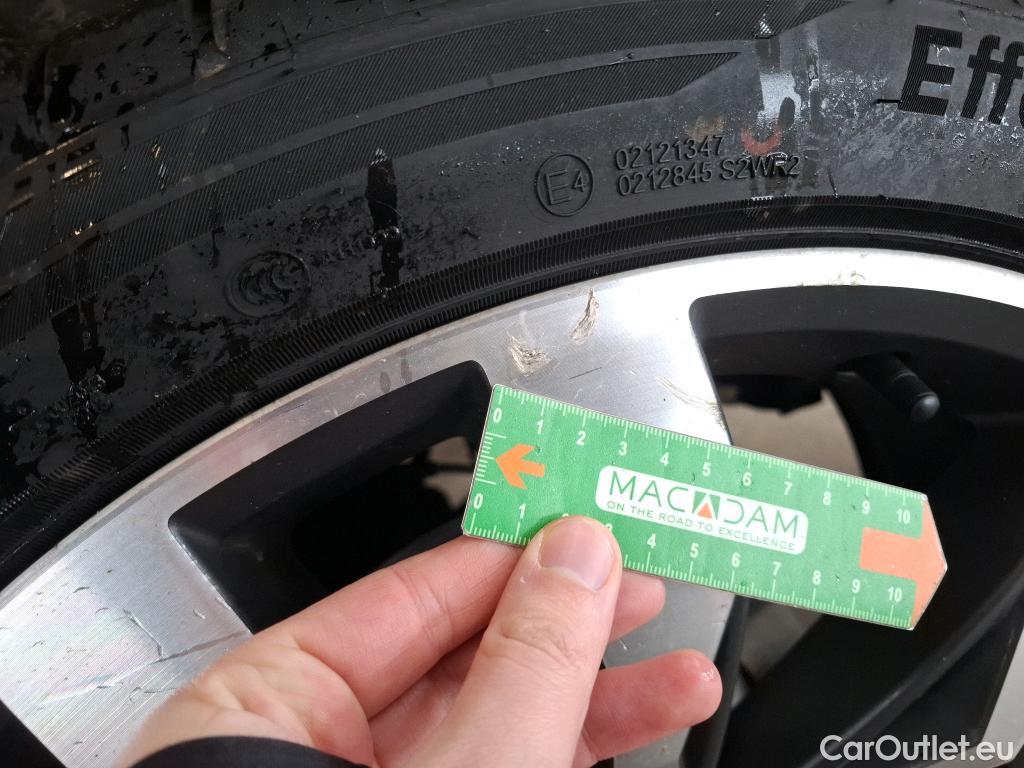  Volkswagen  Tiguan VOLKSWAGEN  Allspace / 2017 / 5P / SUV 2.0 TDI 150 DSG7 Carat Exclusive #51