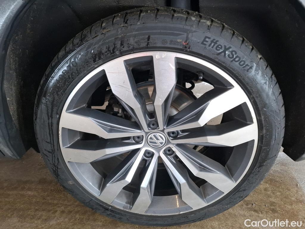  Volkswagen  Tiguan VOLKSWAGEN  Allspace / 2017 / 5P / SUV 2.0 TDI 150 DSG7 Carat Exclusive #49