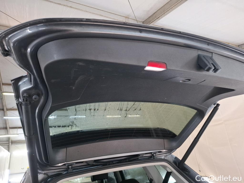  Volkswagen  Tiguan VOLKSWAGEN  Allspace / 2017 / 5P / SUV 2.0 TDI 150 DSG7 Carat Exclusive #31