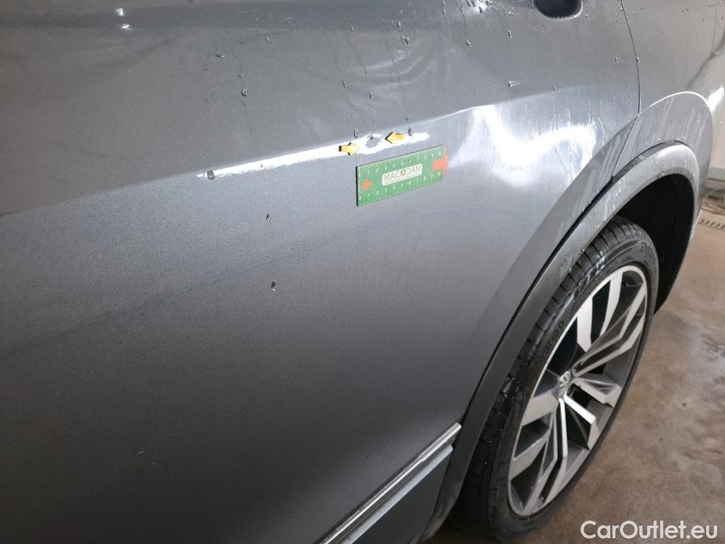  Volkswagen  Tiguan VOLKSWAGEN  Allspace / 2017 / 5P / SUV 2.0 TDI 150 DSG7 Carat Exclusive #37