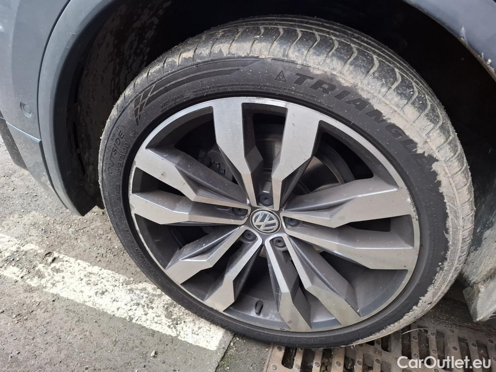  Volkswagen  Tiguan VOLKSWAGEN  Allspace / 2017 / 5P / SUV 2.0 TDI 150 DSG7 Carat Exclusive #5