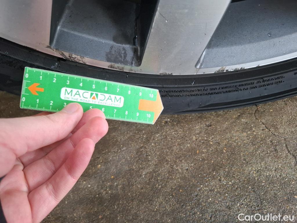  Volkswagen  Tiguan VOLKSWAGEN  Allspace / 2017 / 5P / SUV 2.0 TDI 150 DSG7 Carat Exclusive #50