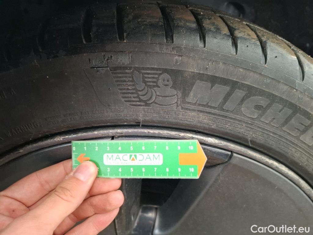  Tesla  Model 3 TESLA  / 2018 / 4P / Berline Grande Autonomie #26