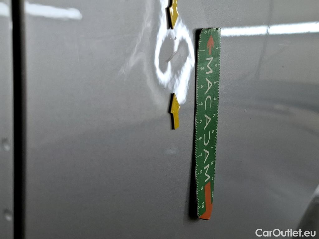  Mercedes  A-Klasse MERCEDES-BENZ Classe A Compact / 2022 / 5P / Berline A 180 Business Line 7G-DCT #25