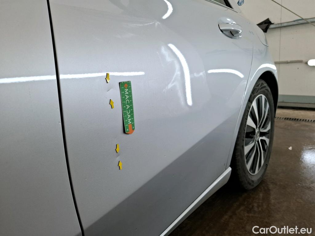  Mercedes  A-Klasse MERCEDES-BENZ Classe A Compact / 2022 / 5P / Berline A 180 Business Line 7G-DCT #24