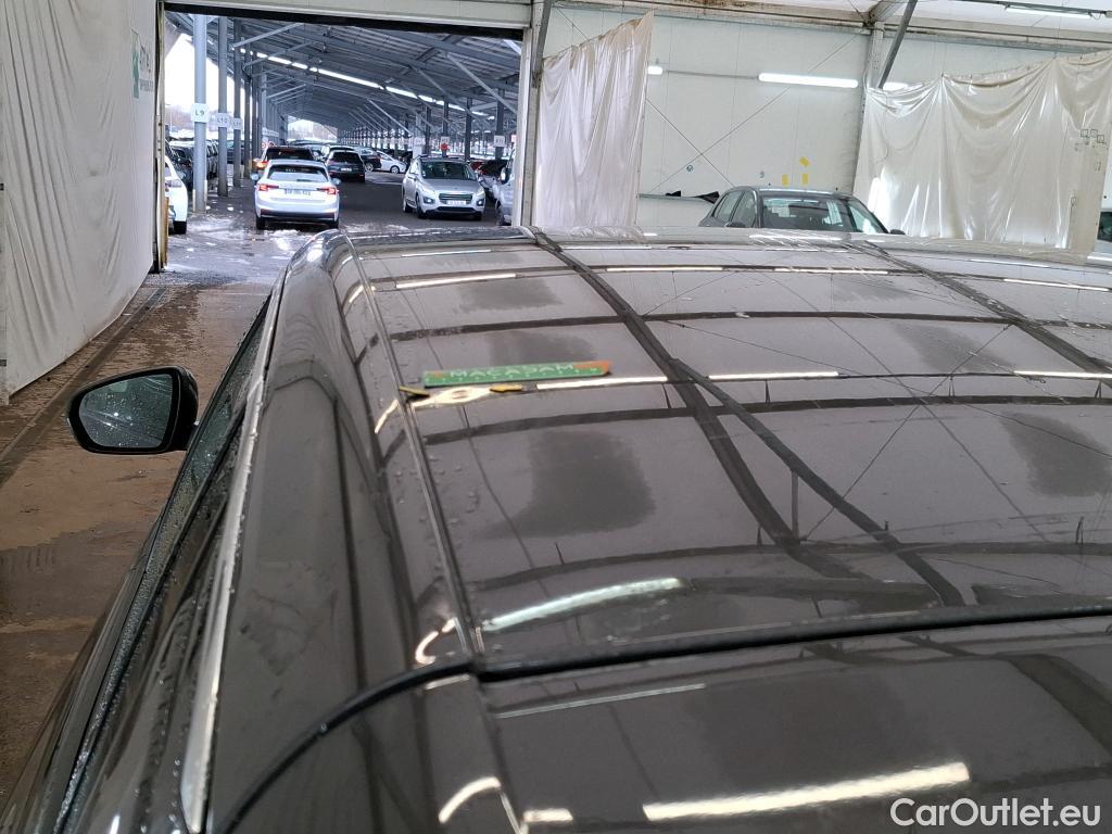  Opel   Grandland X Grandland X Elegance Business 1.5 130CV BVA8 E6d #24