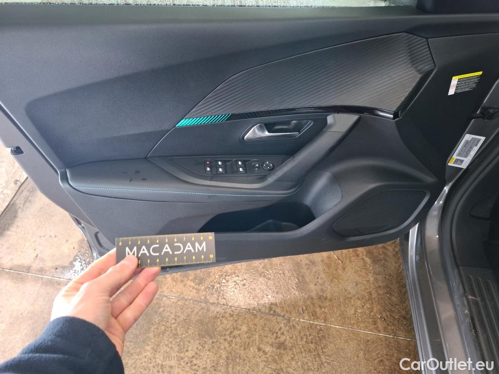  Peugeot  2008  Allure Business 1.2 PureTech 130CV BVM6 E6d #3