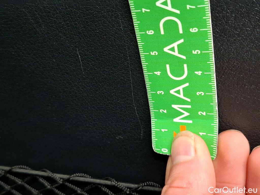  Mercedes  A-Klasse MERCEDES-BENZ Classe A Compact / 2022 / 5P / Berline A 180 Business Line 7G-DCT #23