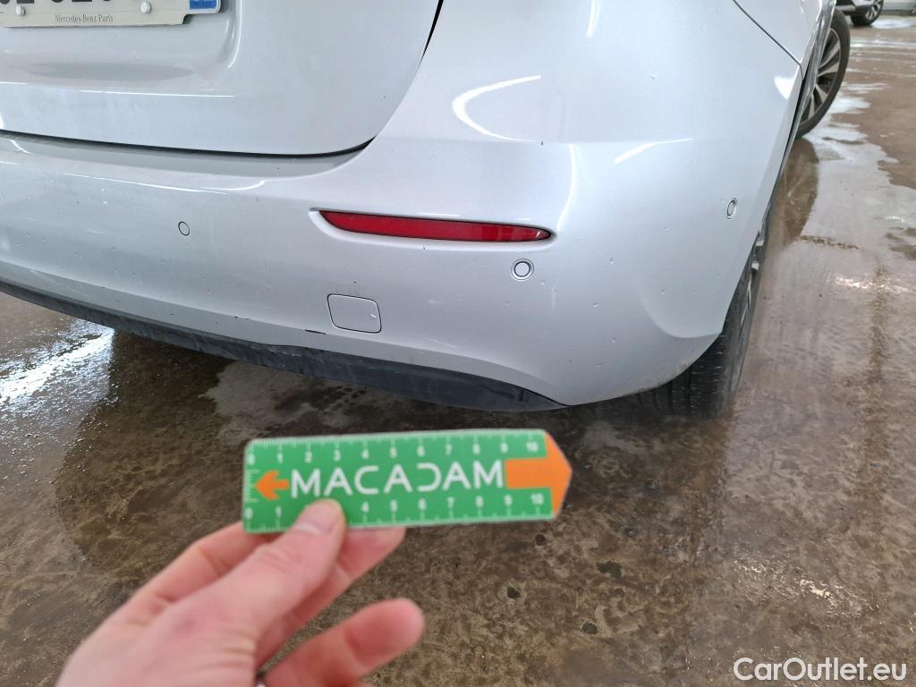  Mercedes  A-Klasse MERCEDES-BENZ Classe A Compact / 2022 / 5P / Berline A 180 Business Line 7G-DCT #10