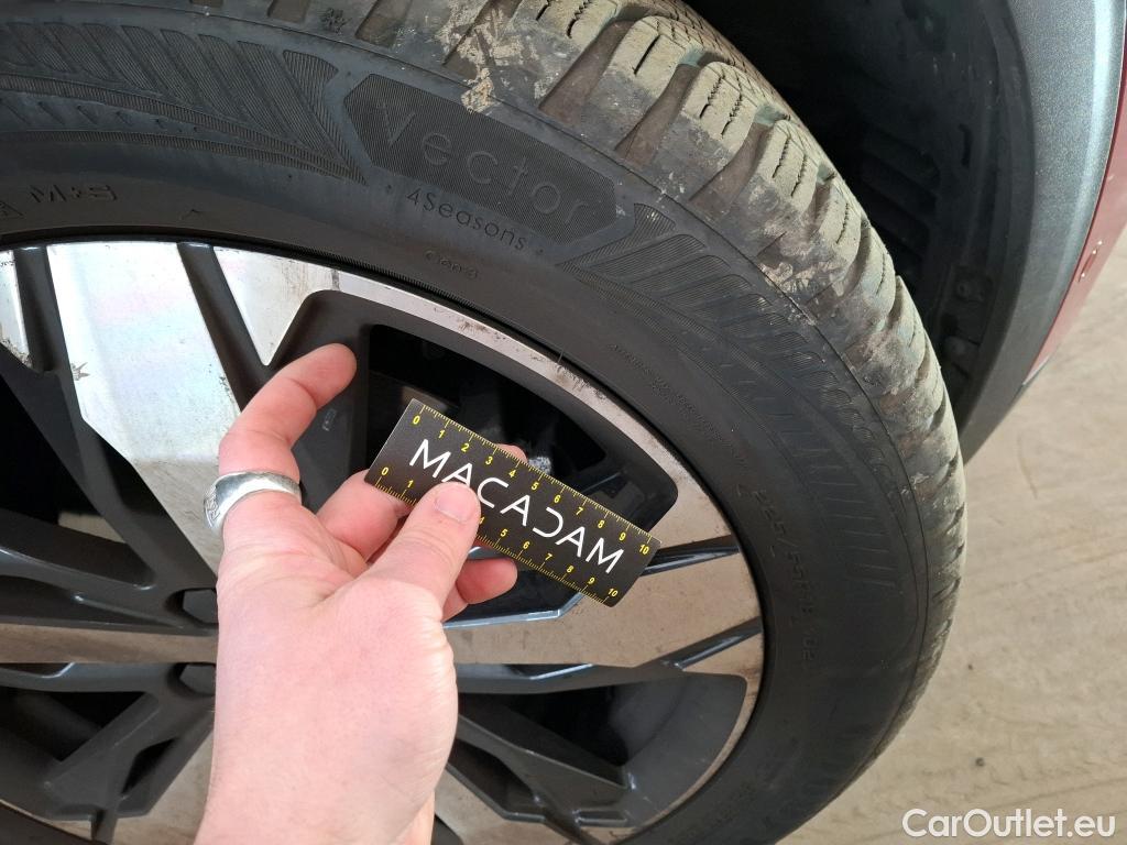  Peugeot  3008  GT 1.2 PureTech 130CV BVA8 E6d #30