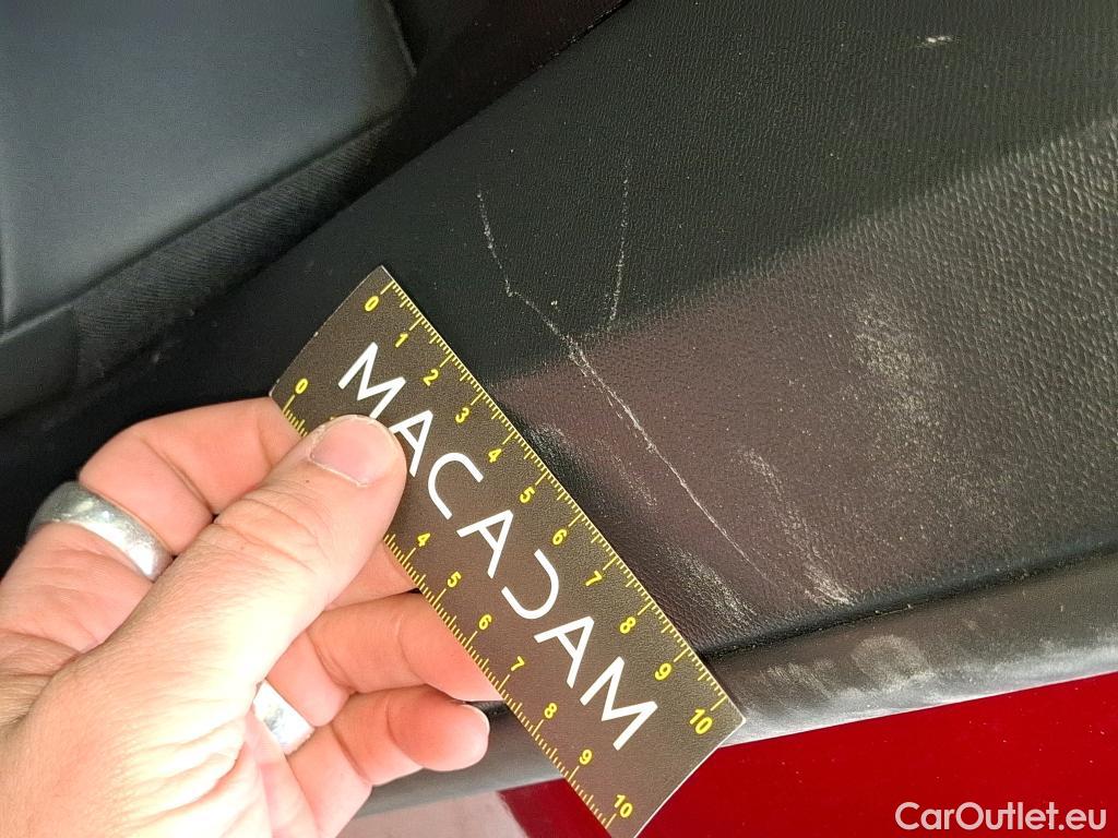  Peugeot  3008  GT 1.2 PureTech 130CV BVA8 E6d #36