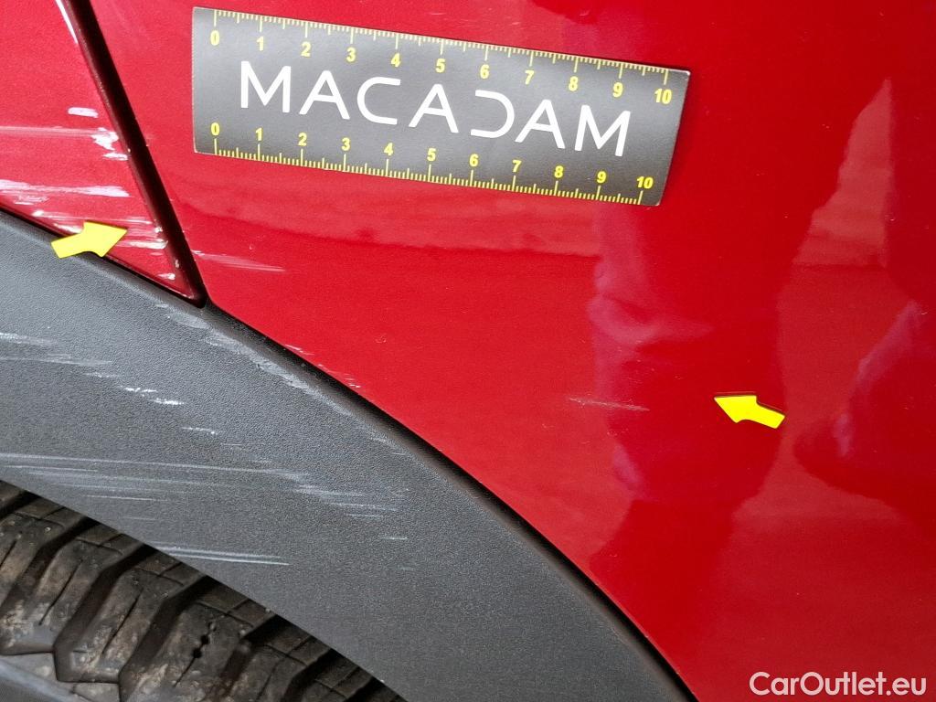  Peugeot  3008  GT 1.2 PureTech 130CV BVA8 E6d #46