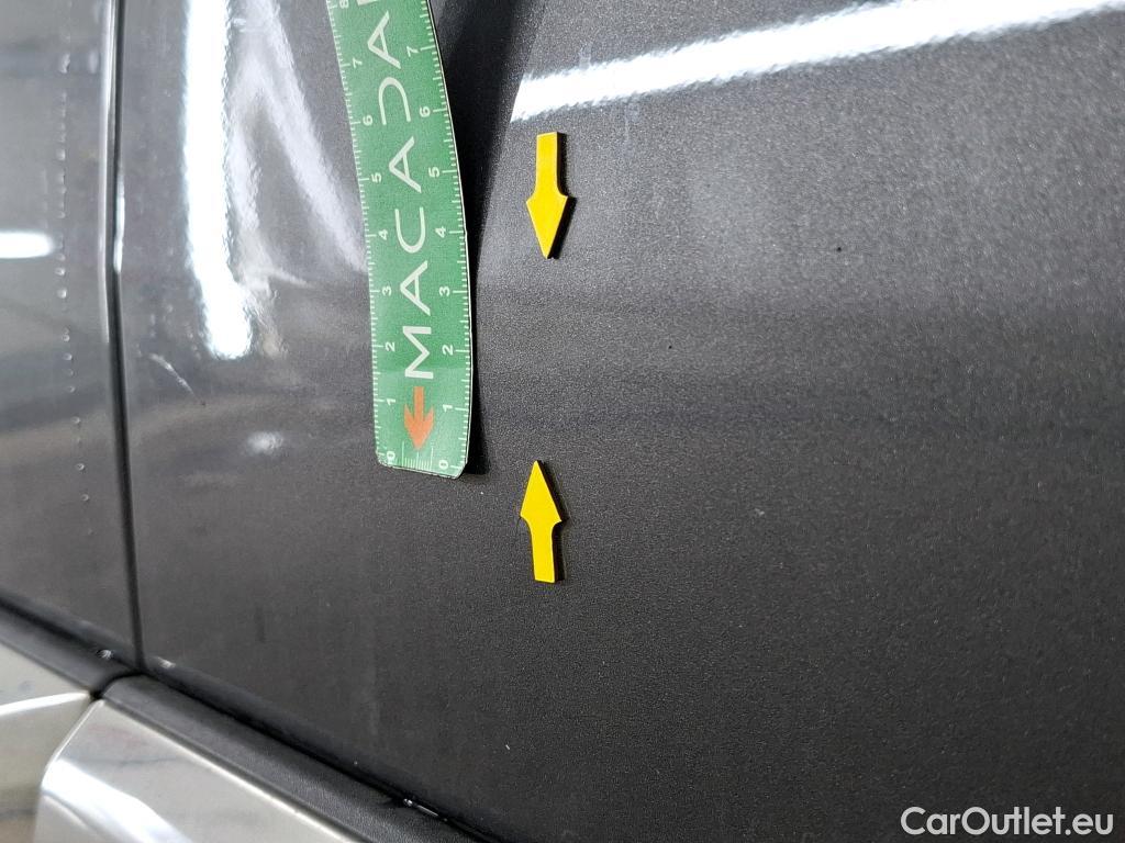  Peugeot  3008 PEUGEOT  / 2020 / 5P / SUV 1.6 HYBRID 225 E-EAT8 Allure Pack #26