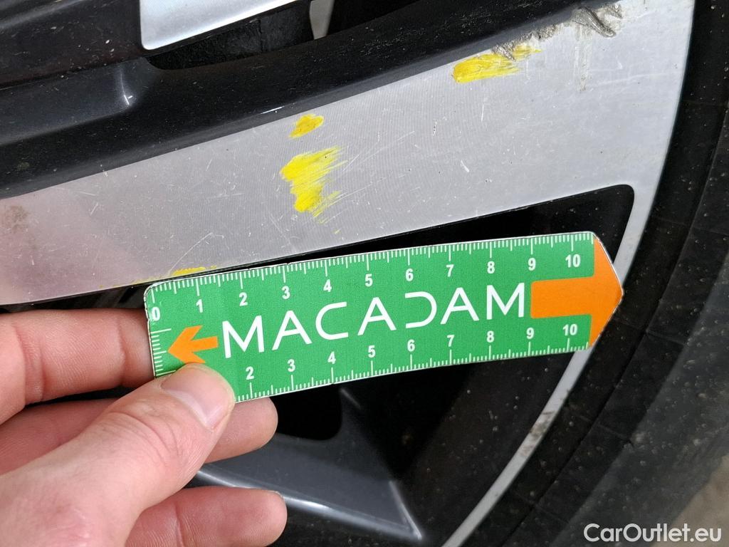  Peugeot  3008 PEUGEOT  / 2020 / 5P / SUV 1.6 HYBRID 225 E-EAT8 Allure Pack #8