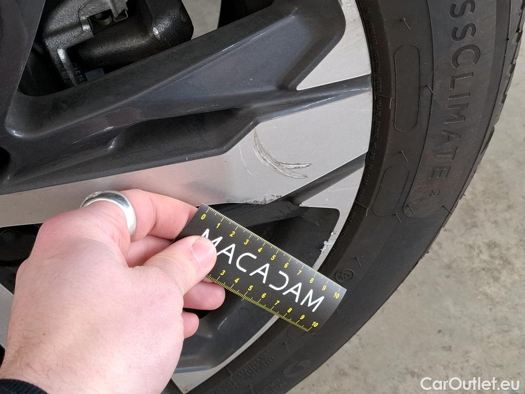  Peugeot  3008  GT 1.2 PureTech 130CV BVA8 E6d #17