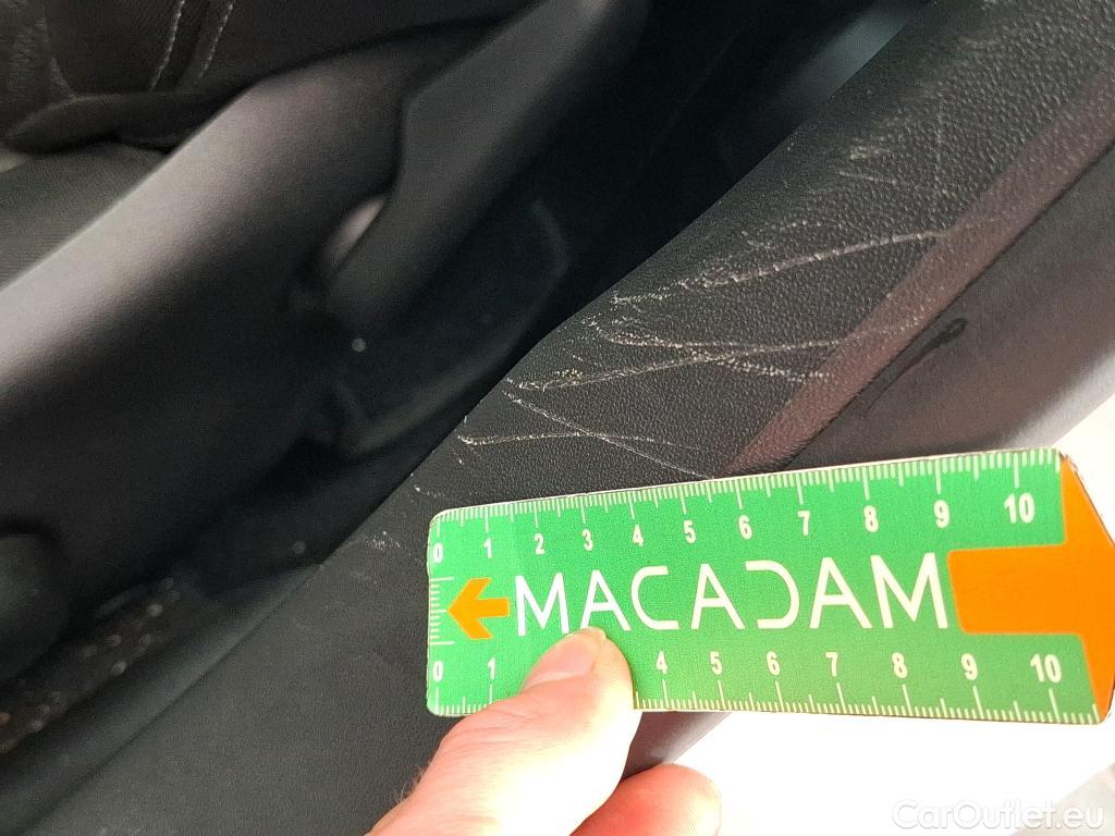  Peugeot  208  Active Business 1.2 80CV BVM5 E6dT #13