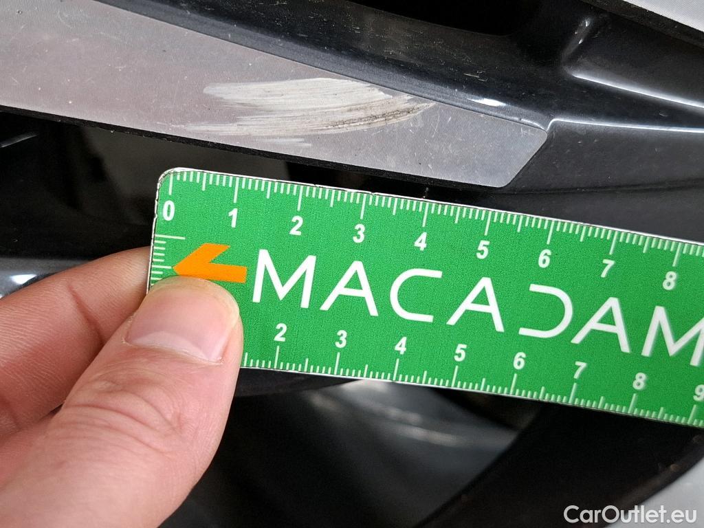  Peugeot  3008 PEUGEOT  / 2020 / 5P / SUV 1.6 HYBRID 225 E-EAT8 Allure Pack #6