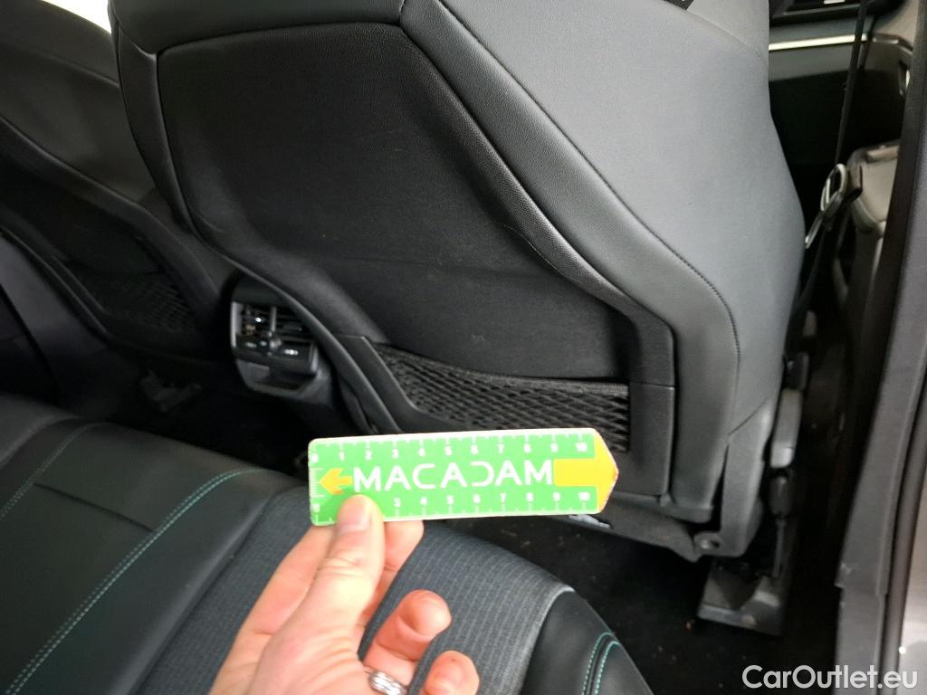  Peugeot  3008 PEUGEOT  / 2020 / 5P / SUV 1.6 HYBRID 225 E-EAT8 Allure Pack #22