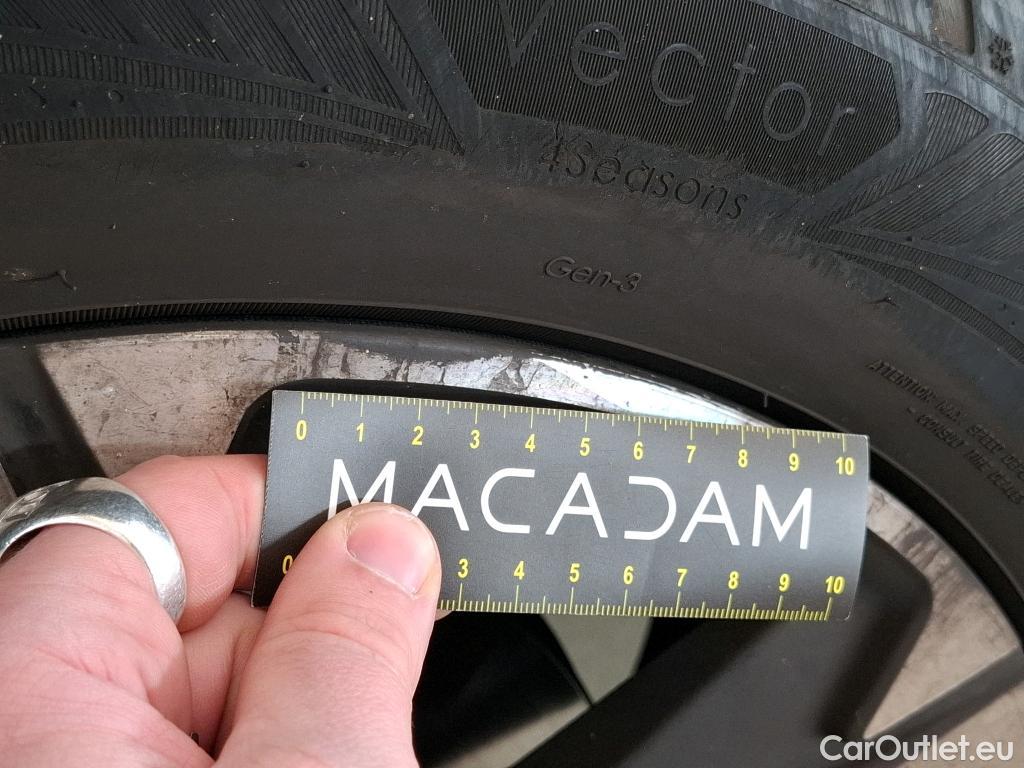  Peugeot  3008  GT 1.2 PureTech 130CV BVA8 E6d #24