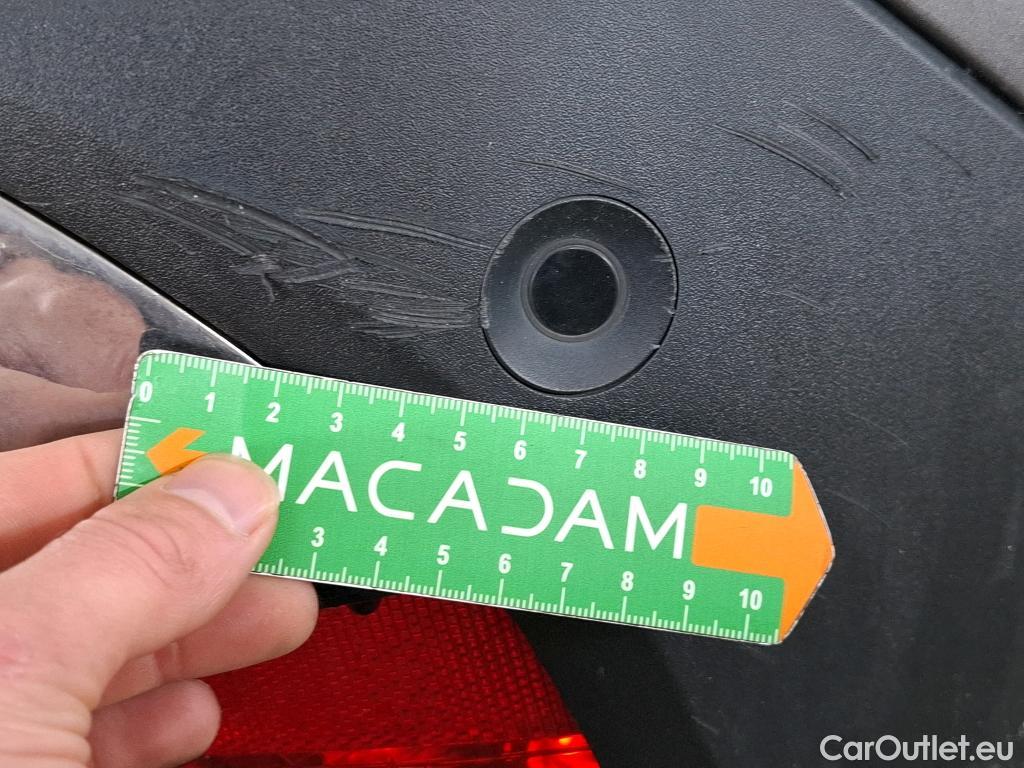  Peugeot  3008 PEUGEOT  / 2020 / 5P / SUV 1.6 HYBRID 225 E-EAT8 Allure Pack #44