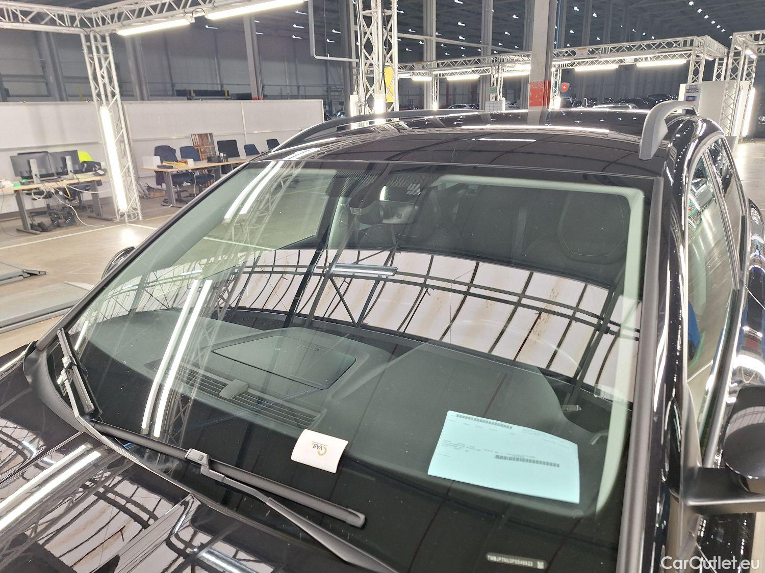  Skoda  Karoq Skoda,  FL'22, Skoda  1.0 TSI 81kW Clever 5d #28