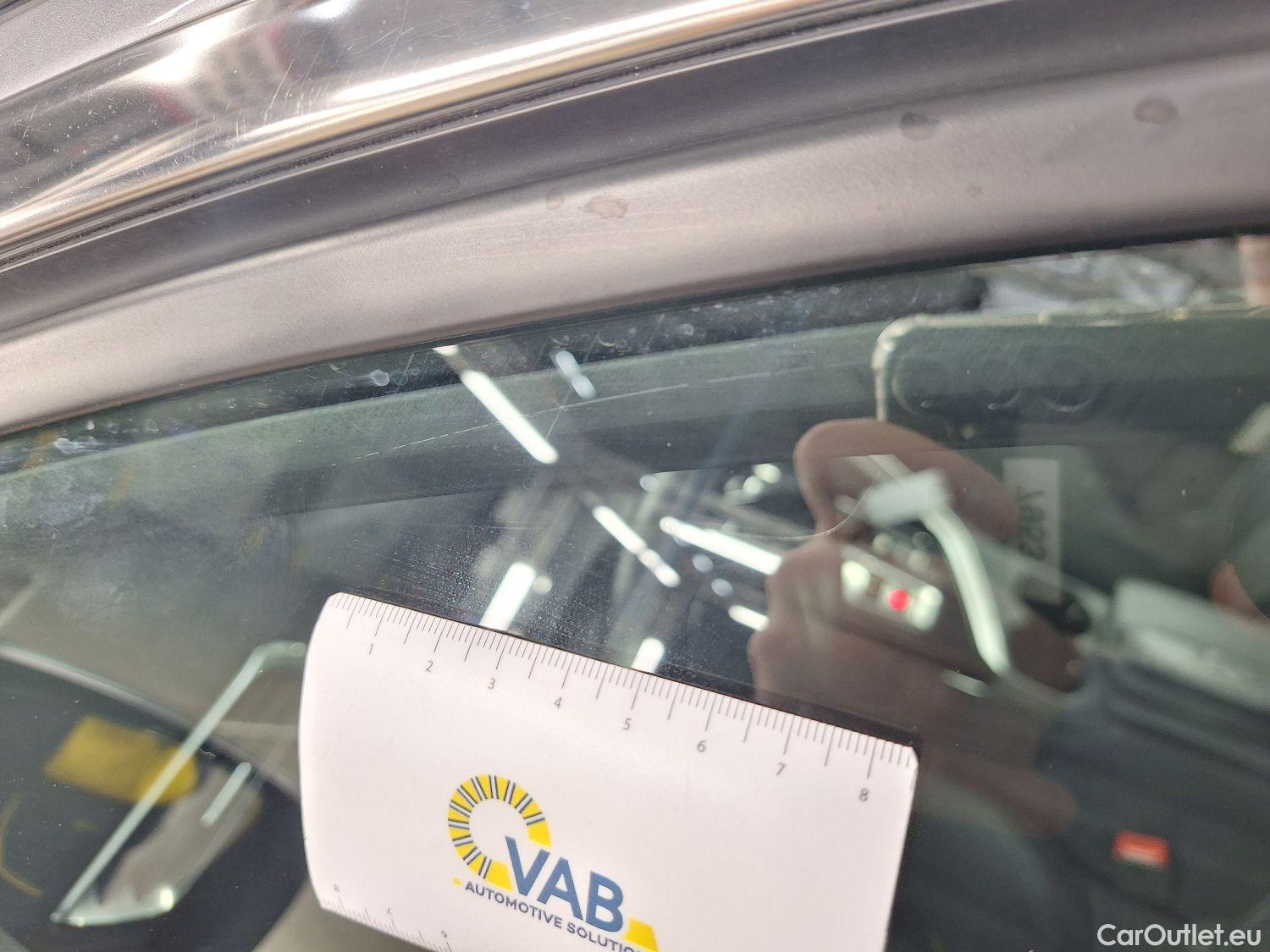  Peugeot  5008 Peugeot,  FL'20, Peugeot  1.2 PureTech 96kW S&S EAT8 Allure Pac #49