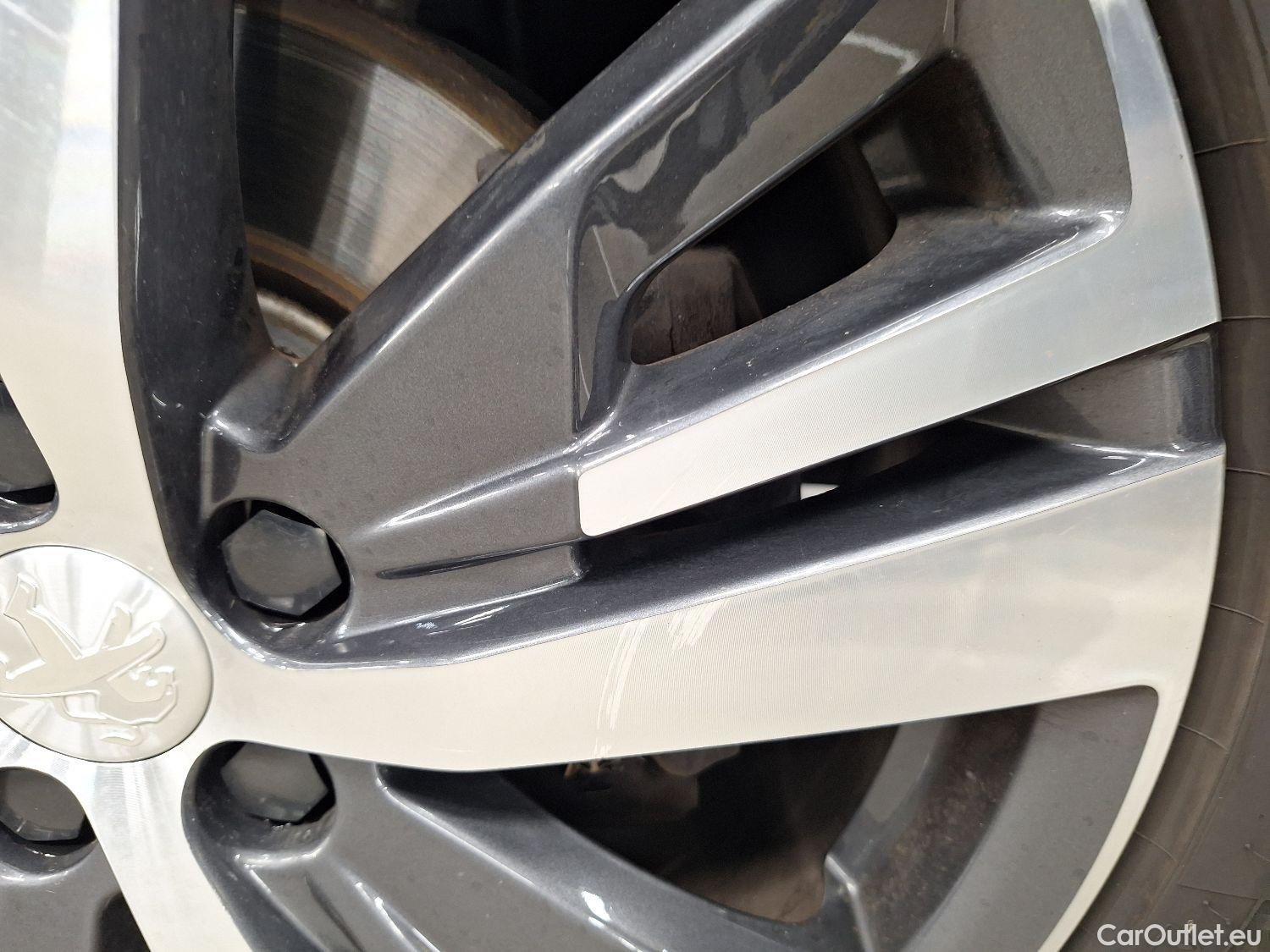  Peugeot  5008 Peugeot,  FL'20, Peugeot  1.2 PureTech 96kW S&S EAT8 Allure Pac #9