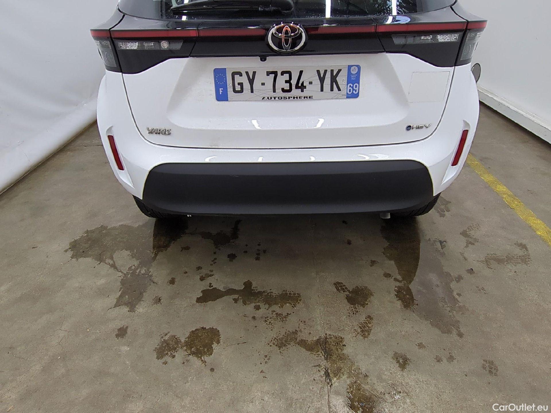  Toyota  Yaris Cross TOYOTA  Hybride / 2021 / 5P / SUV 1.5 HYBRID 116H DYNAMIC AUTO #4