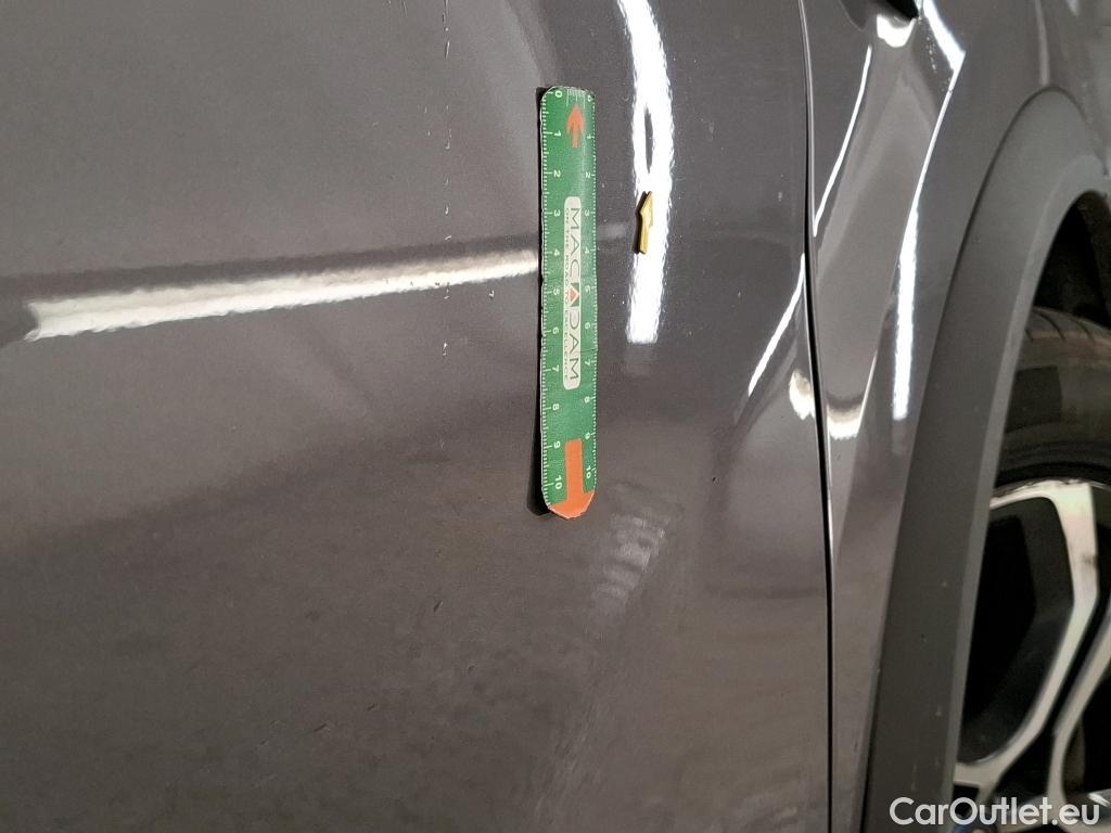  Renault  Captur RENAULT  / 2019 / 5P / SUV Intens E-TECH Plug-in 160 #5