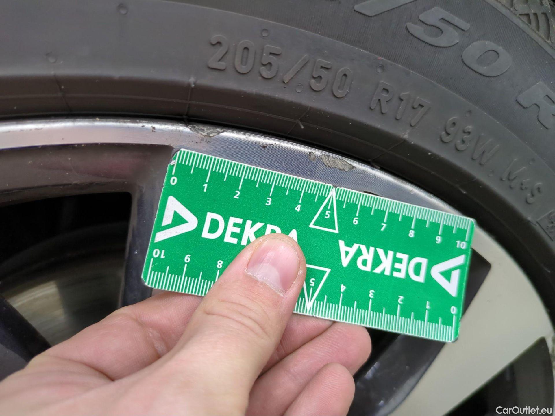  Renault  Megane  IV Berline 5 ptes. Techno 1.5 dCi 115CV BVA7 E6d #24