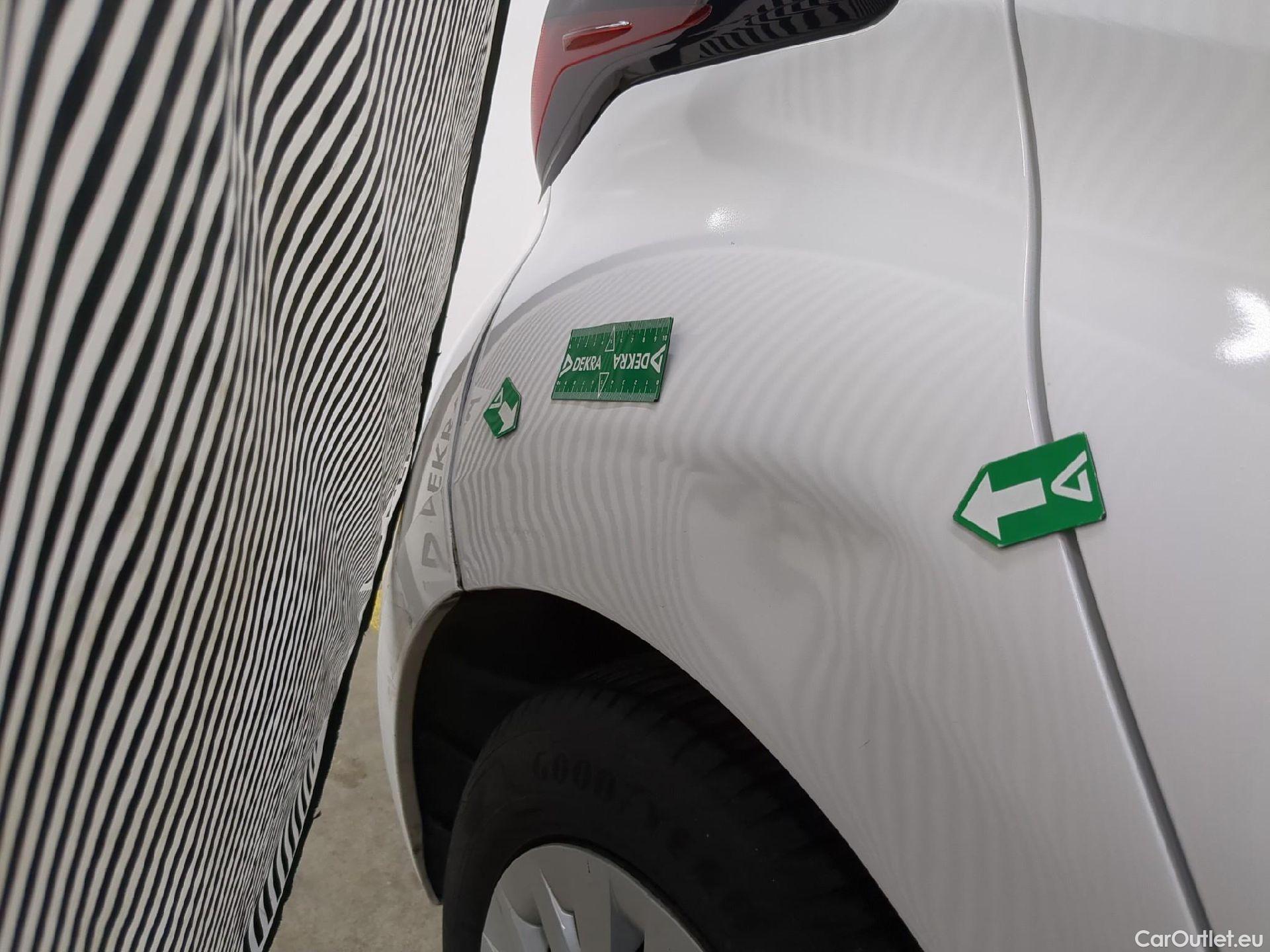  Toyota  Yaris TOYOTA  Hybride / 2019 / 5P / Berline Hybride 116h Dynamic Business Beyond Zer #6