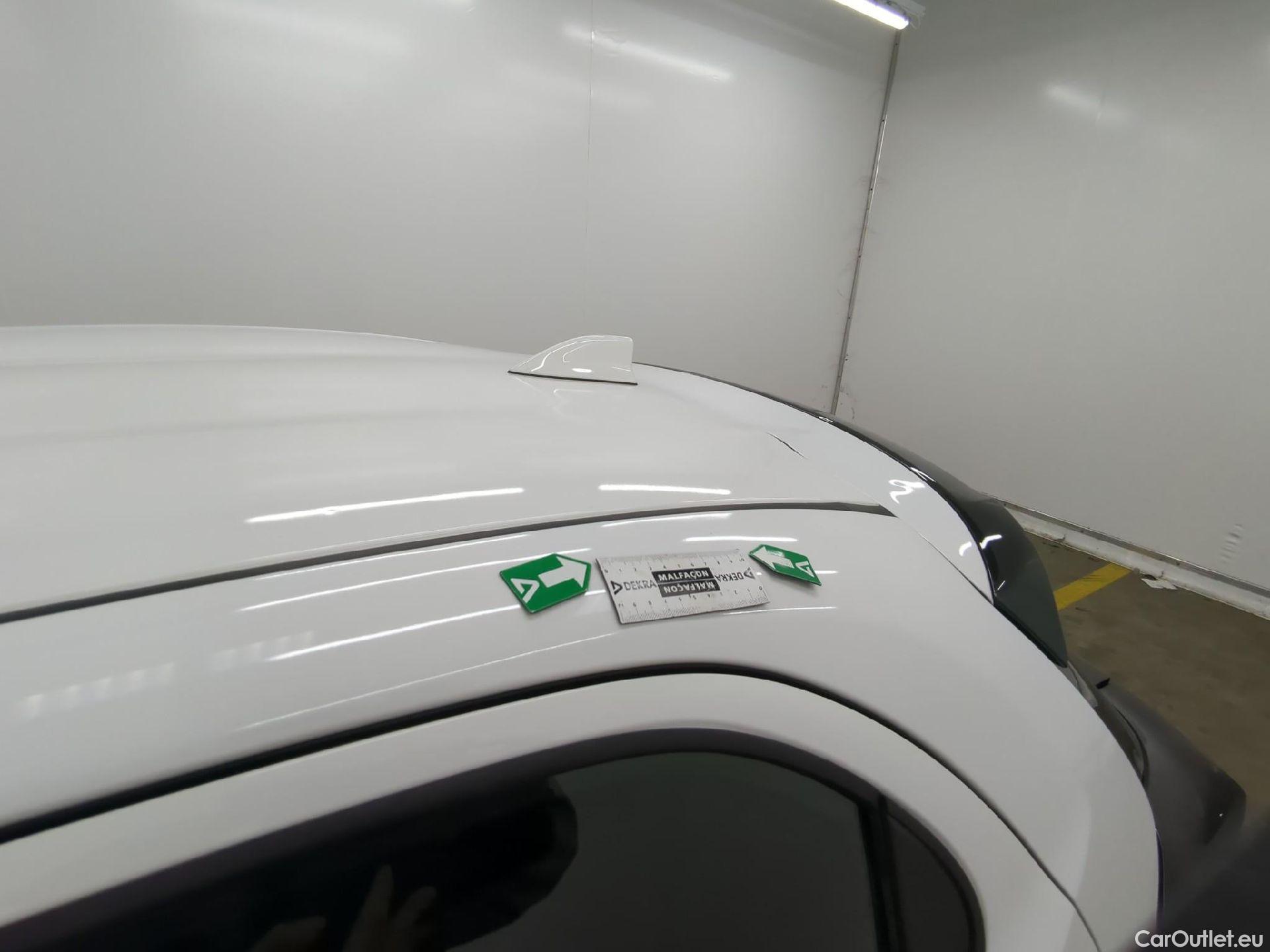  Toyota  Yaris TOYOTA  Hybride / 2019 / 5P / Berline Hybride 116h Dynamic Business Beyond Zer #19