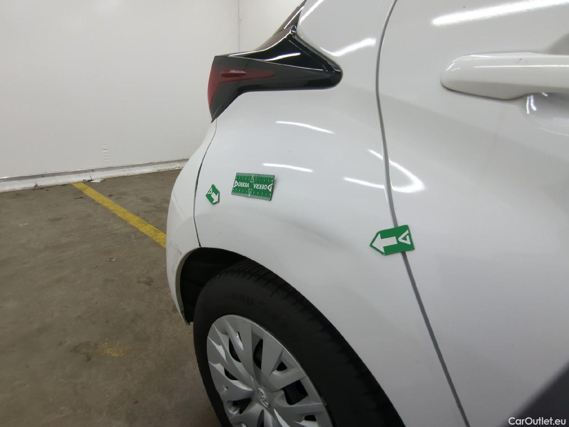  Toyota  Yaris TOYOTA  Hybride / 2019 / 5P / Berline Hybride 116h Dynamic Business Beyond Zer #7