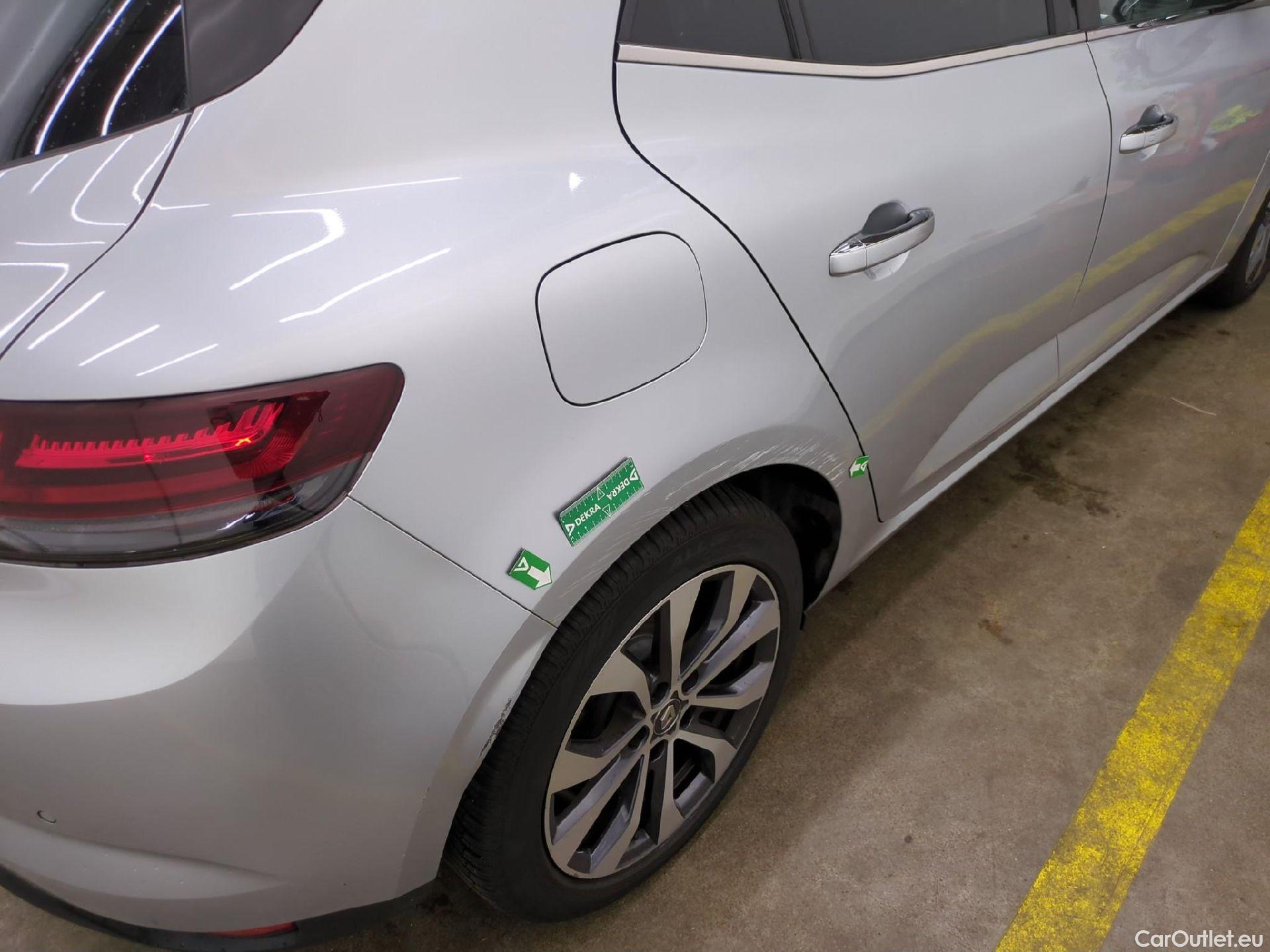  Renault  Megane  IV Berline 5 ptes. Techno 1.5 dCi 115CV BVA7 E6d #32