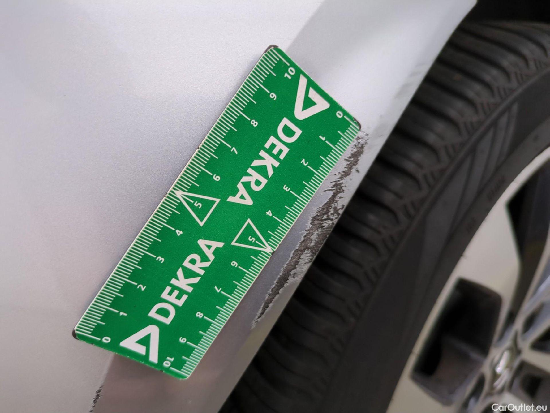  Renault  Megane  IV Berline 5 ptes. Techno 1.5 dCi 115CV BVA7 E6d #46