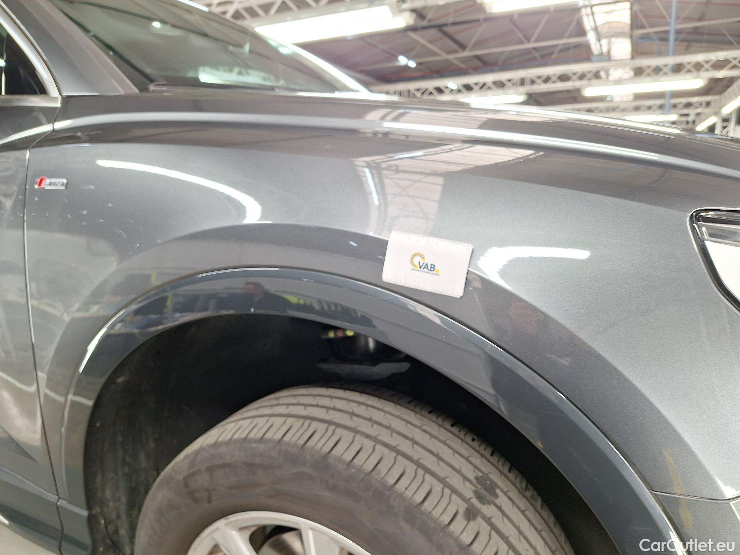  Audi  Q3 Audi,  SB '19 PHEV, Audi  Sportback 45 TFSI e S tronic S Line 5d #3