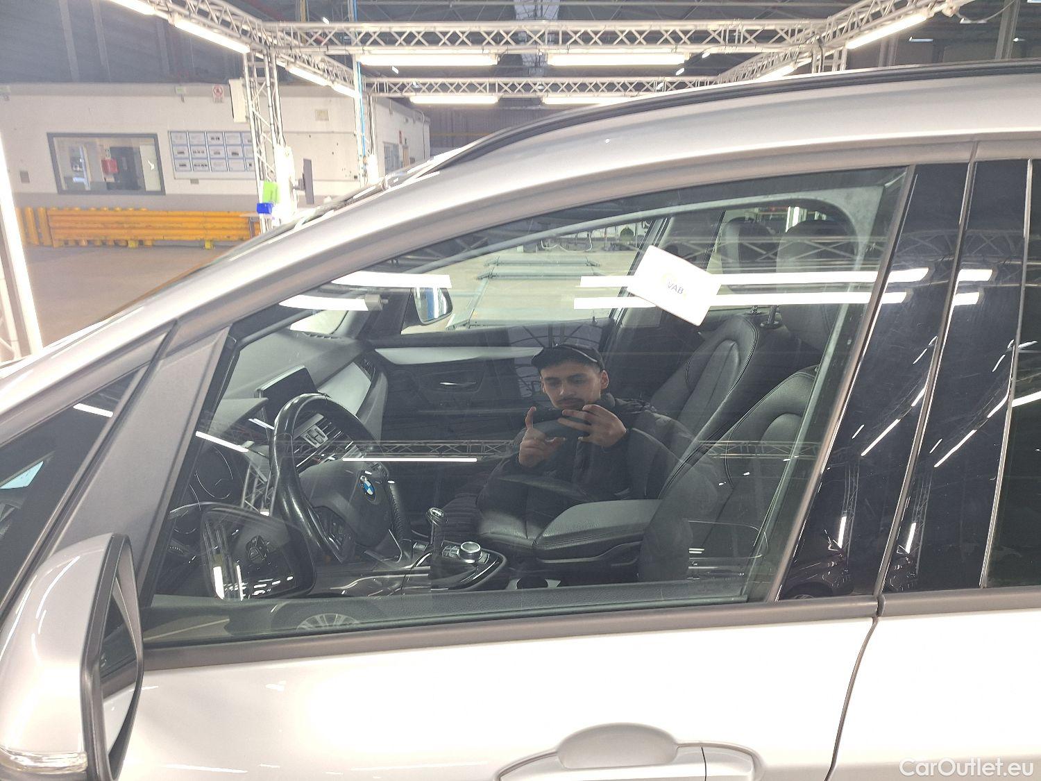  Bmw  Serie 2 BMW, 2-serie GranTour '18, BMW 2 Reeks Gran Tourer 218d (100kW) 5d #1