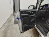  Mercedes  V-Klasse MERCEDES CLASSE V MWB DIESEL - 2019 V 250 d Avantgarde (EU6AP) 5d #26