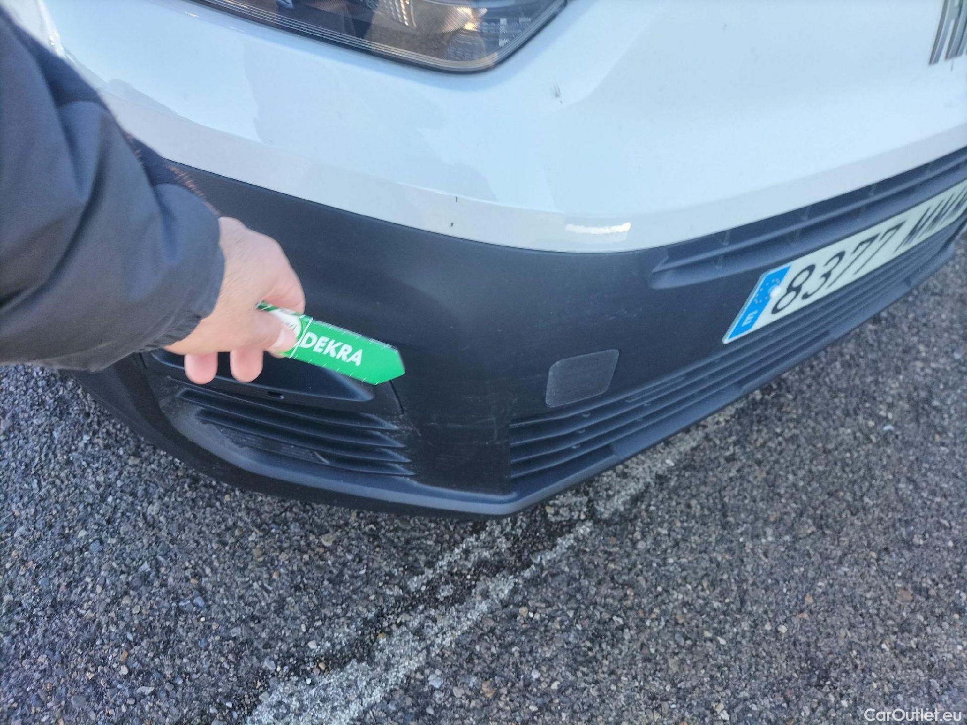  Land Rover  Discovery FIAT Doblò / 2022 / 5P / combi Combi (N1) BlueHDi 1.5 L 100CV (AC) #2