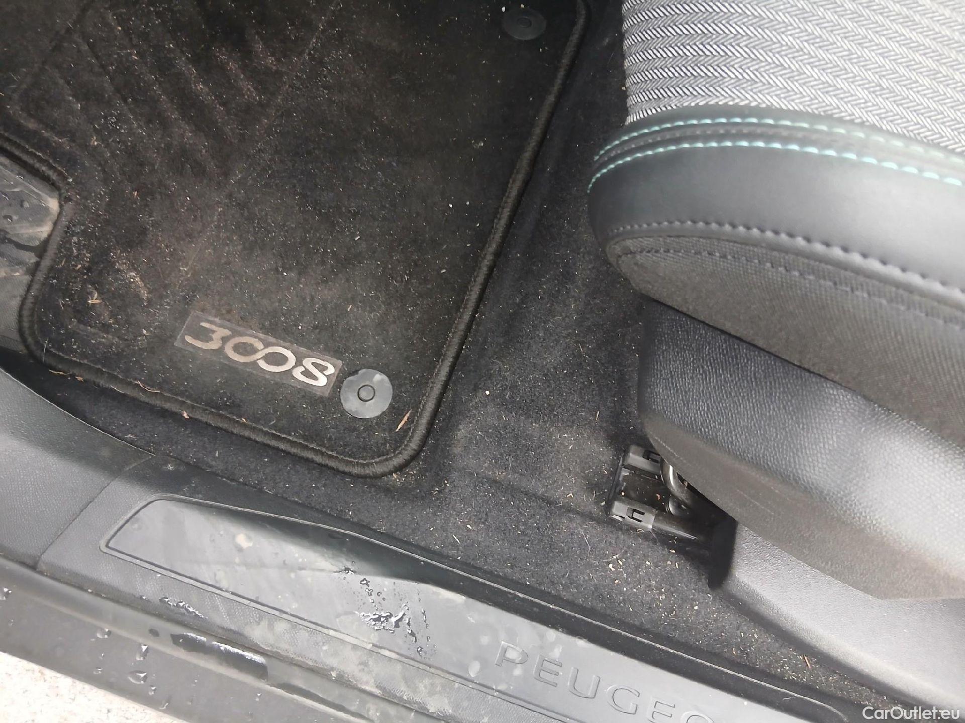  Peugeot  3008 PEUGEOT  Hybrid / 2020 / 5P / todoterreno 225 e-EAT8 Allure (AC2) #2