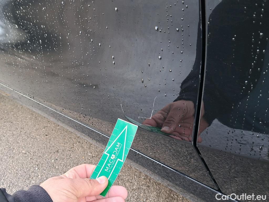  Bmw  Serie 1 BMW  / 2019 / 5P / berlina con portón 118d Business Auto. #10