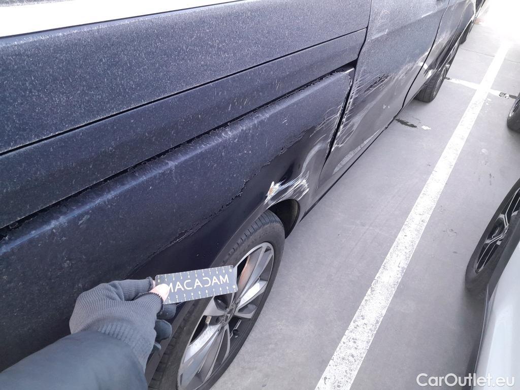  Mercedes  V-Klasse MERCEDES-BENZ Clase V / 2014 / 5P / monovolumen 300 d Avantgarde Largo #1