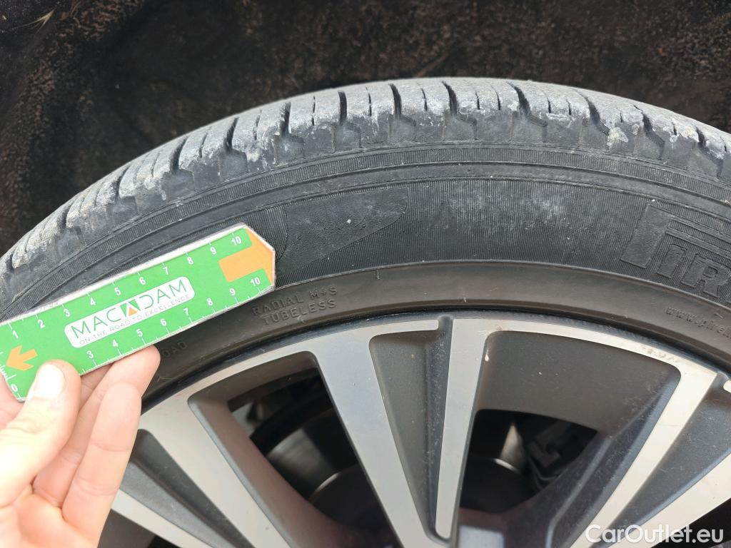  Volvo  XC90 VOLVO  / 2019 / 5P / todoterreno 2.0 T8 AWD Business Plus Auto #54