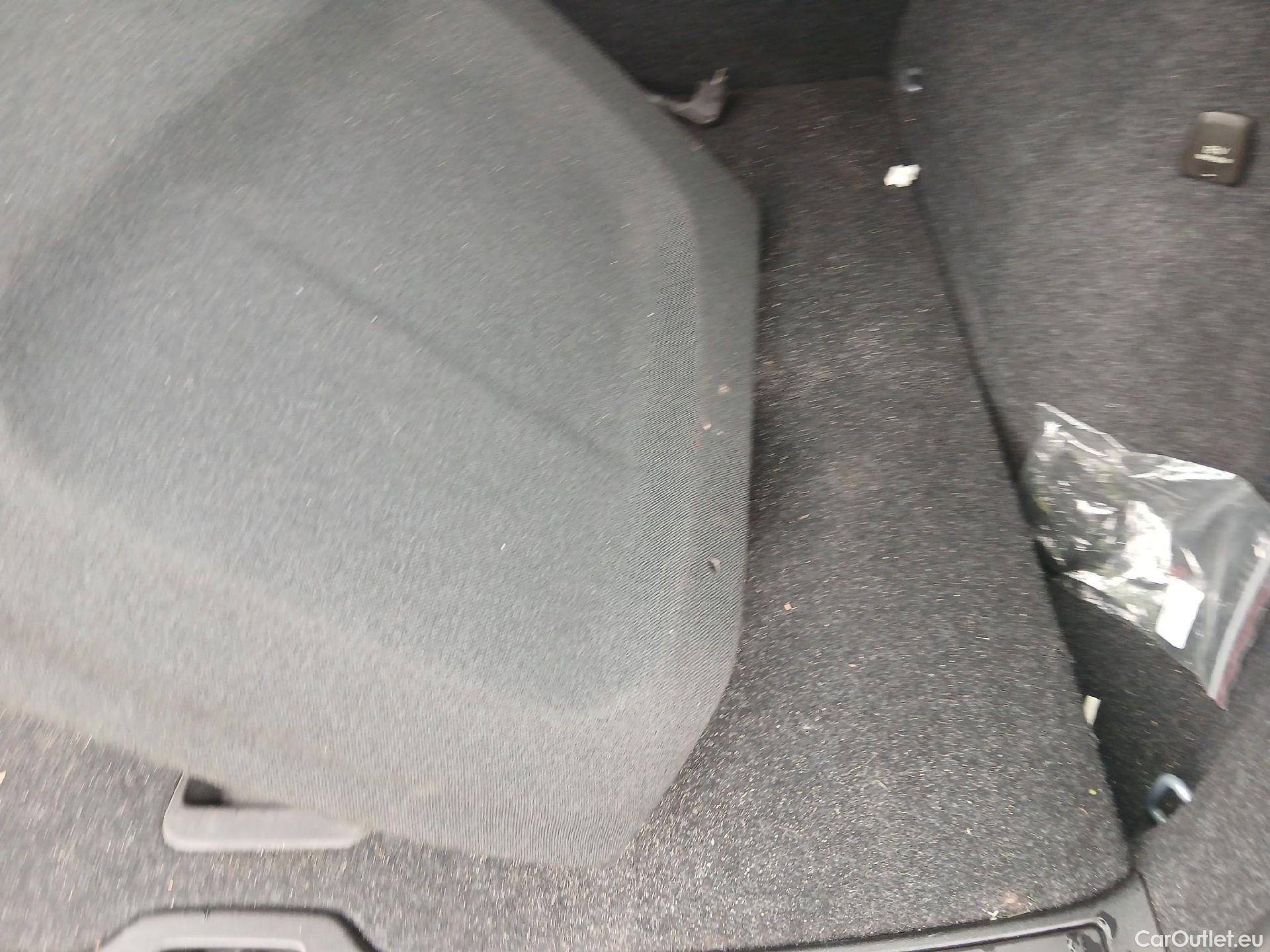  Volvo  XC 40 VOLVO XC40 / 2017 / 5P / todoterreno 1.5 T5 Twin Recharge R-Design Auto #37