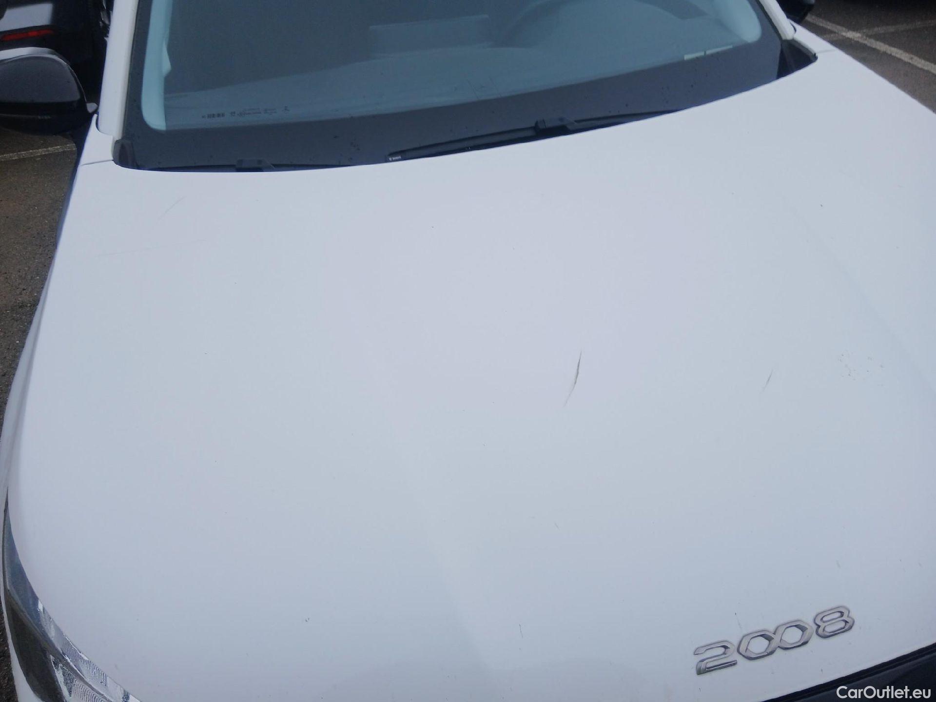  Peugeot  2008 PEUGEOT  / 2019 / 5P / todoterreno Allure BlueHDI 81kW (110CV) #3