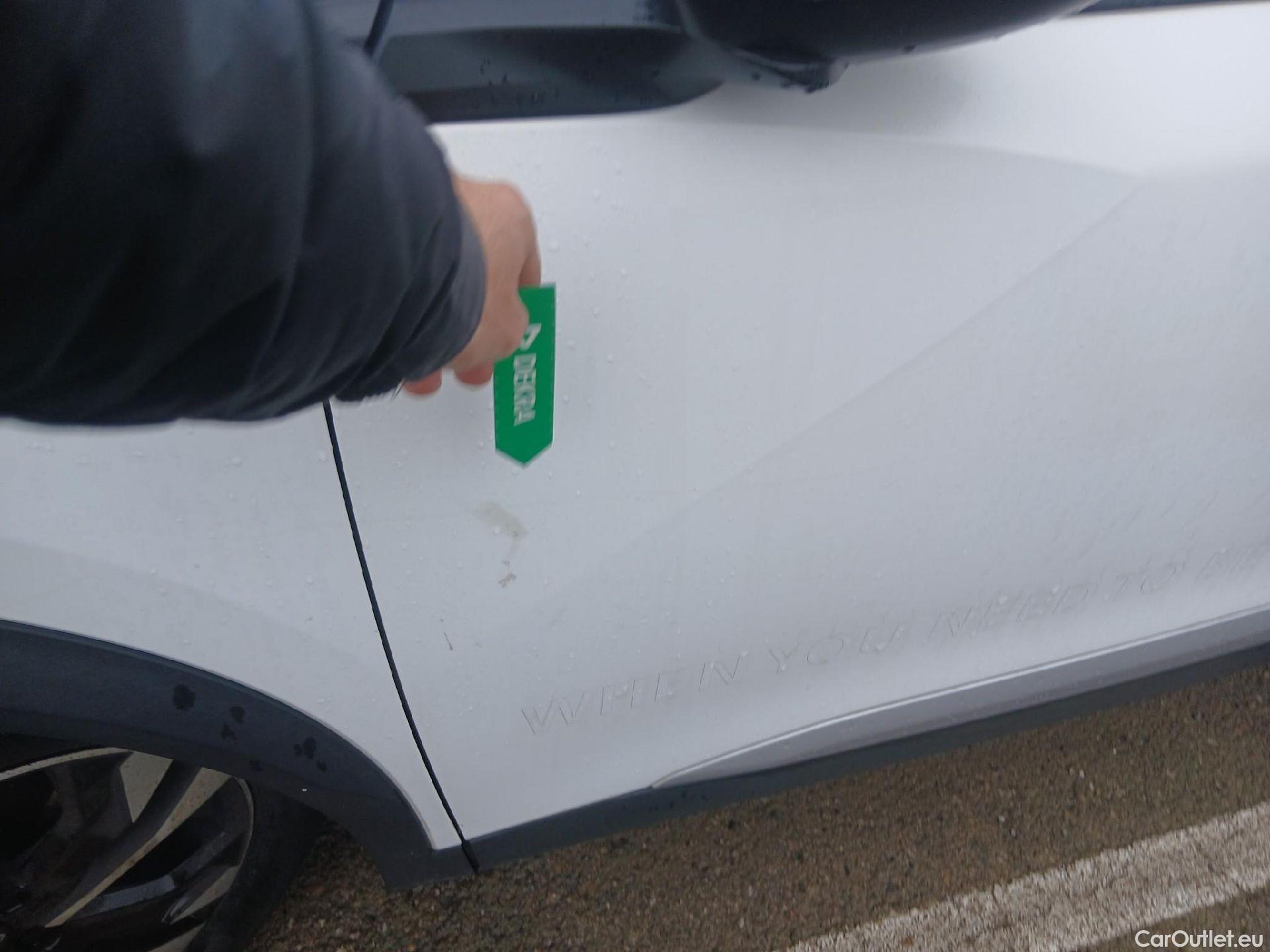  Peugeot  2008 PEUGEOT  / 2019 / 5P / todoterreno Allure BlueHDI 81kW (110CV) #7