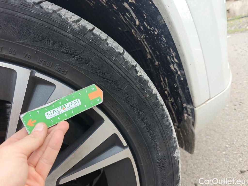  Volvo  XC90 VOLVO  / 2019 / 5P / todoterreno 2.0 T8 AWD Business Plus Auto #1