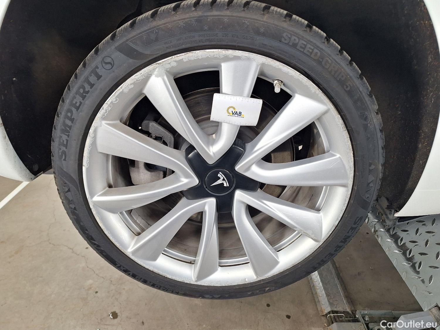  Tesla  Model 3 Tesla,  '18 BEV, Tesla  Long-Range Dual Motor AWD 4d #33